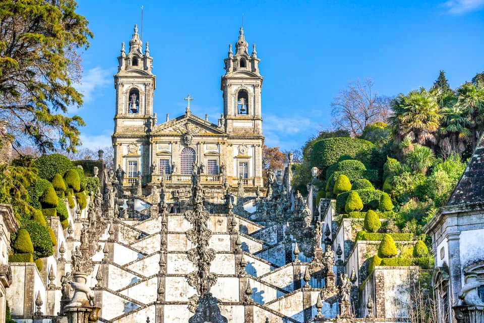 Braga & Guimar&atilde;es Small-Group Tour, Lunch & Tickets Included
